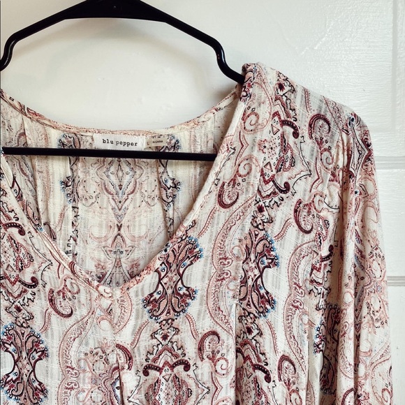 Blu Pepper Blouse - size Large - Picture 3 of 3